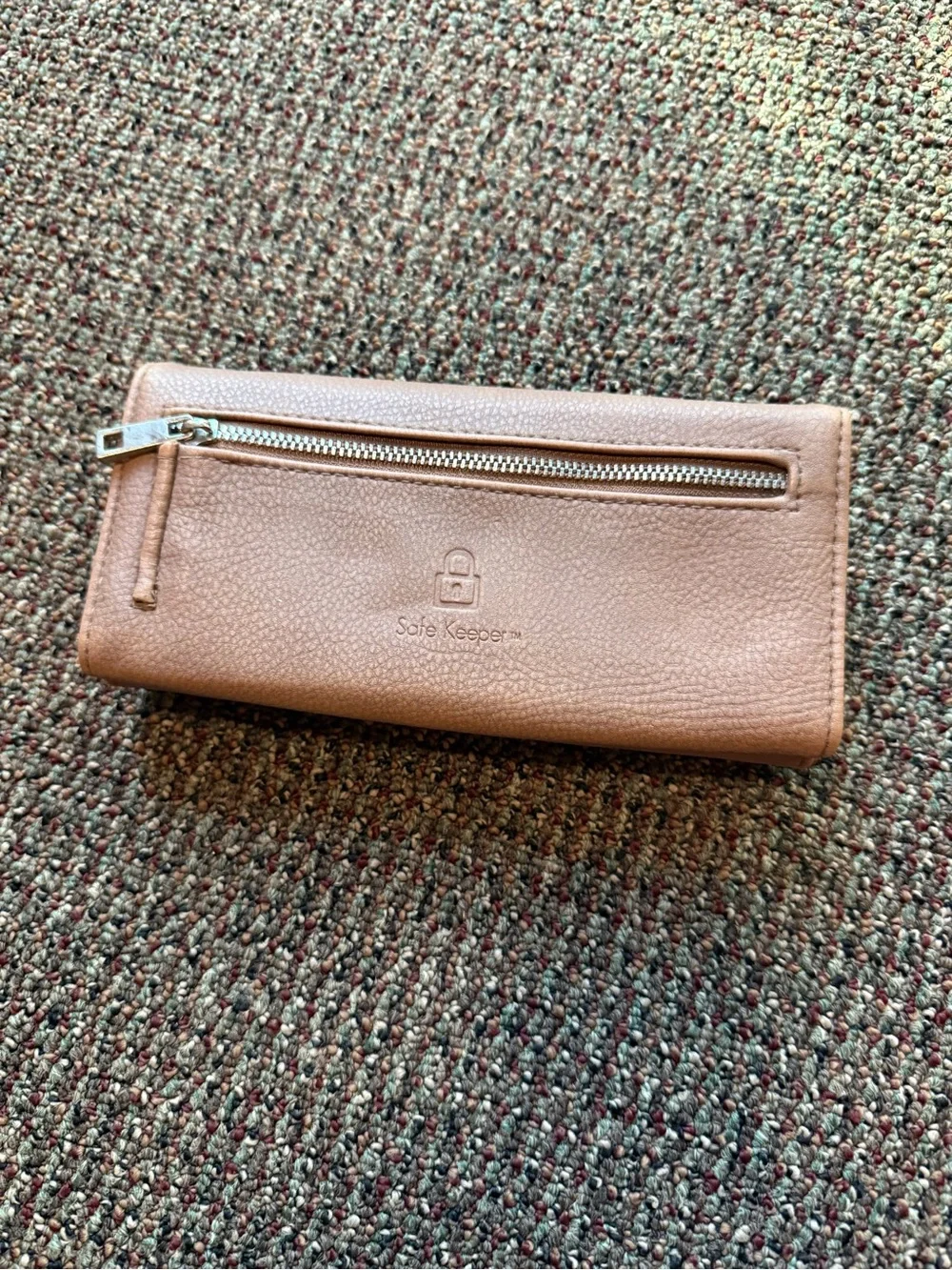 Classic Brown Leather Wallet with Turn-Lock Closure